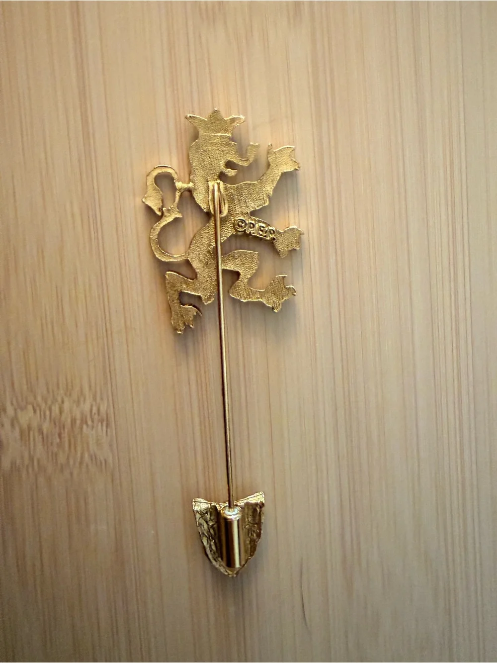 Vintage Gold Tone Heraldic Lion Stick Pin – Regal Crest Lapel Pin